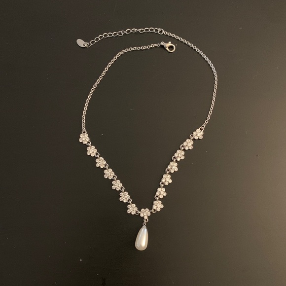 Jewelry - Elegant Silver Floral Rhinestones Necklace and Matching Earrings, Costume